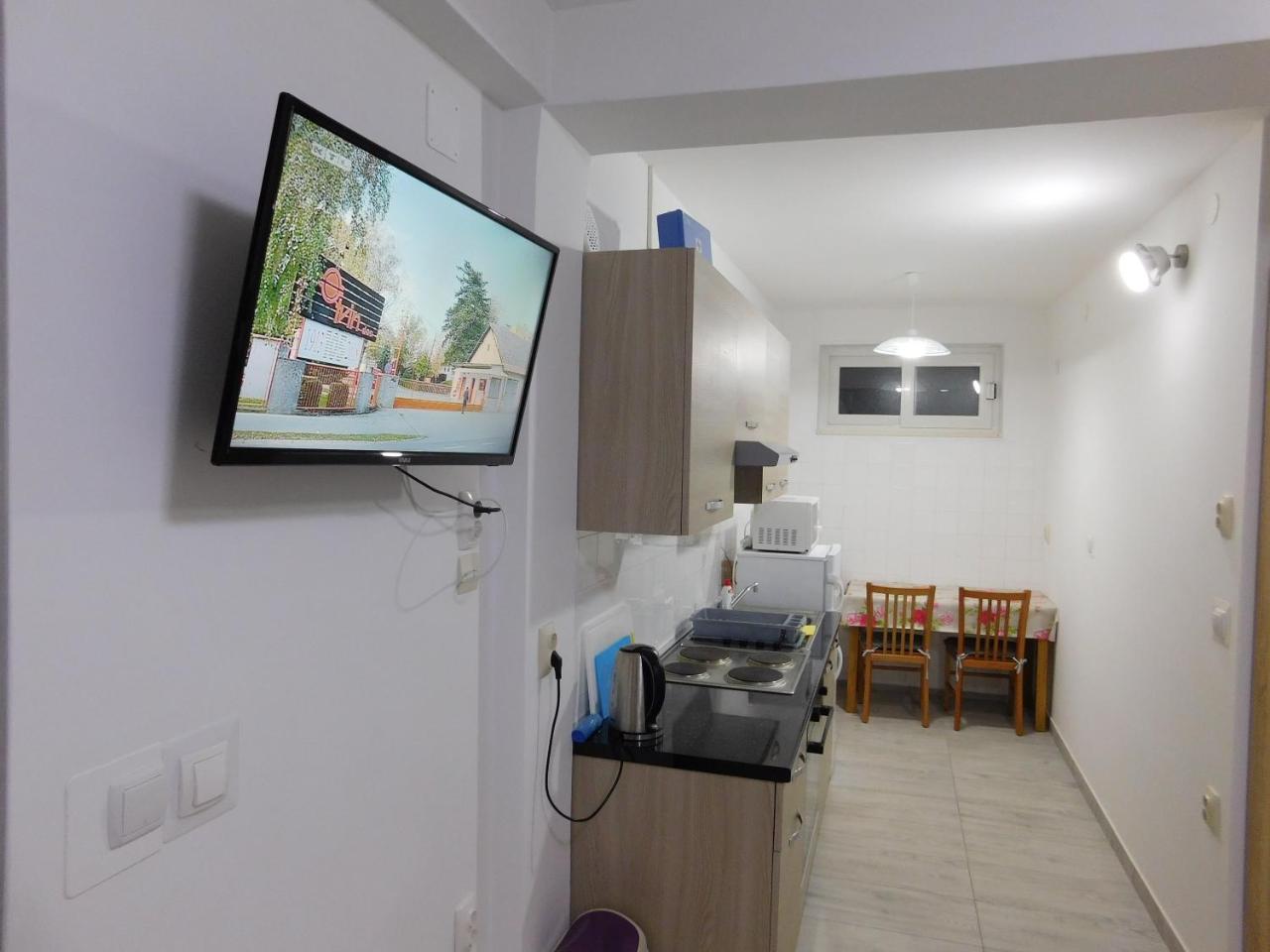 Apartments Leo Janjina Zewnętrze zdjęcie