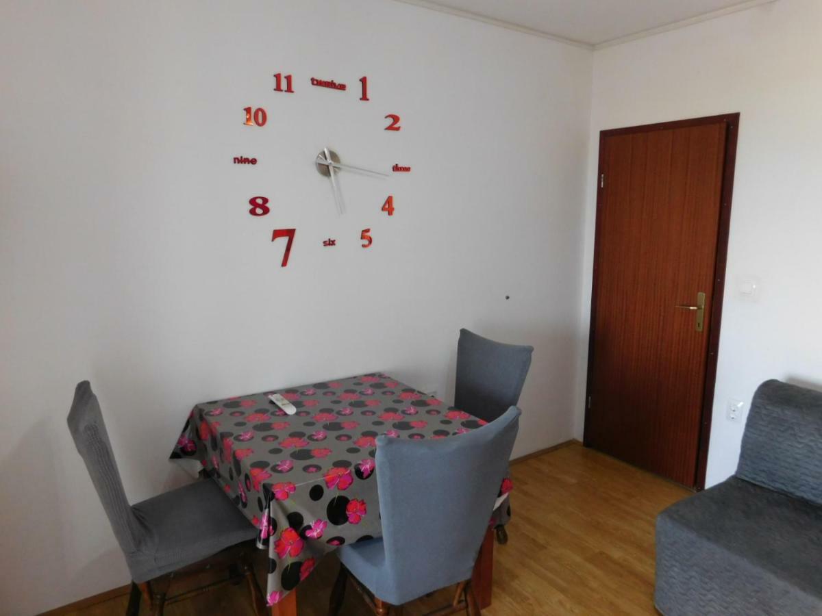 Apartments Leo Janjina Zewnętrze zdjęcie