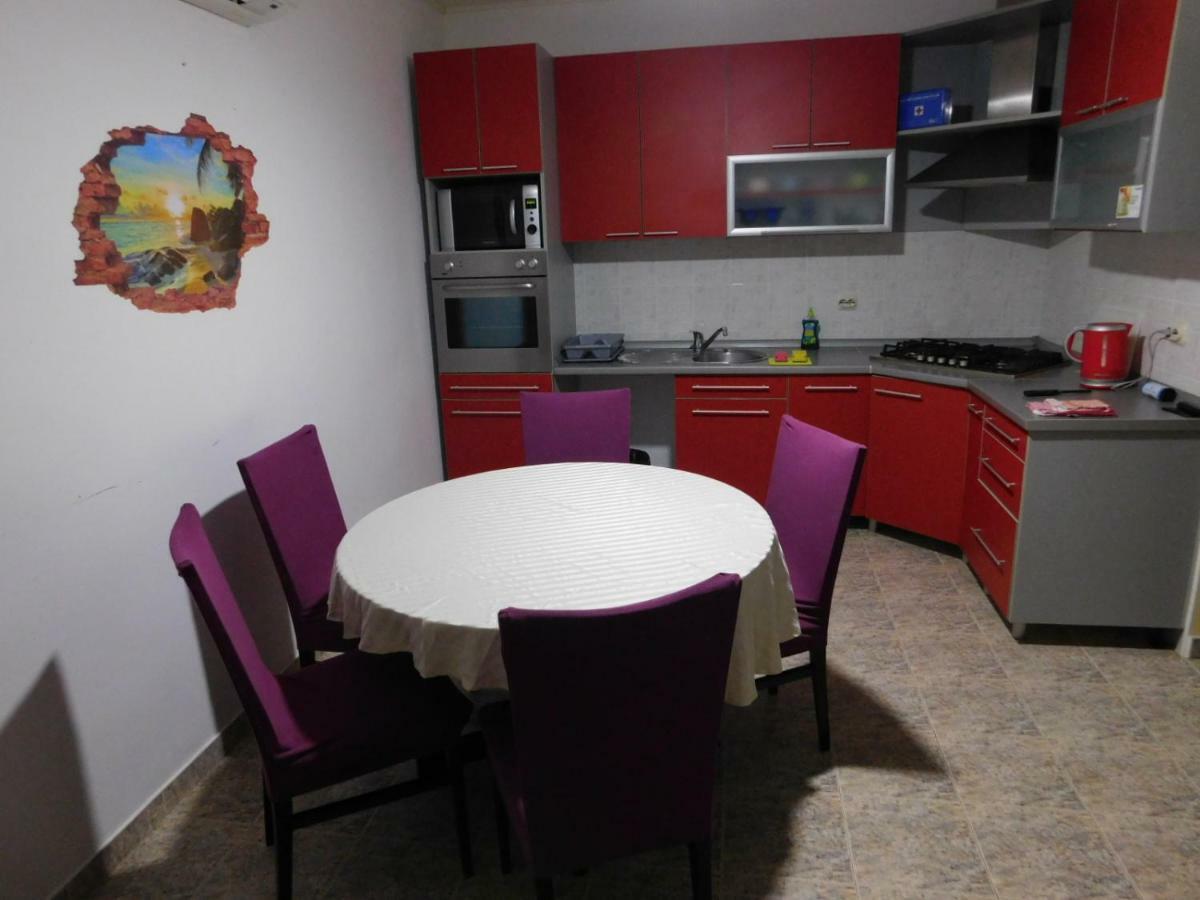 Apartments Leo Janjina Zewnętrze zdjęcie