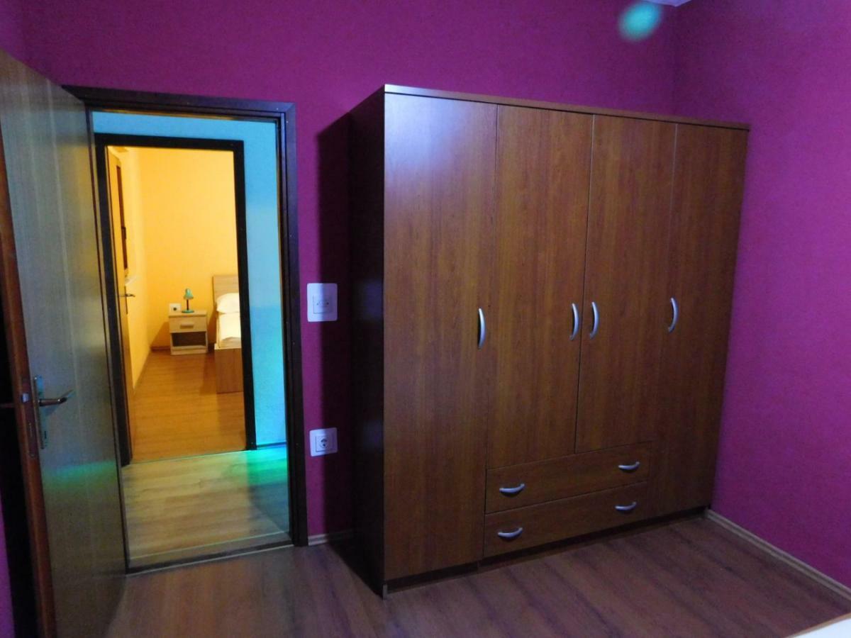 Apartments Leo Janjina Zewnętrze zdjęcie