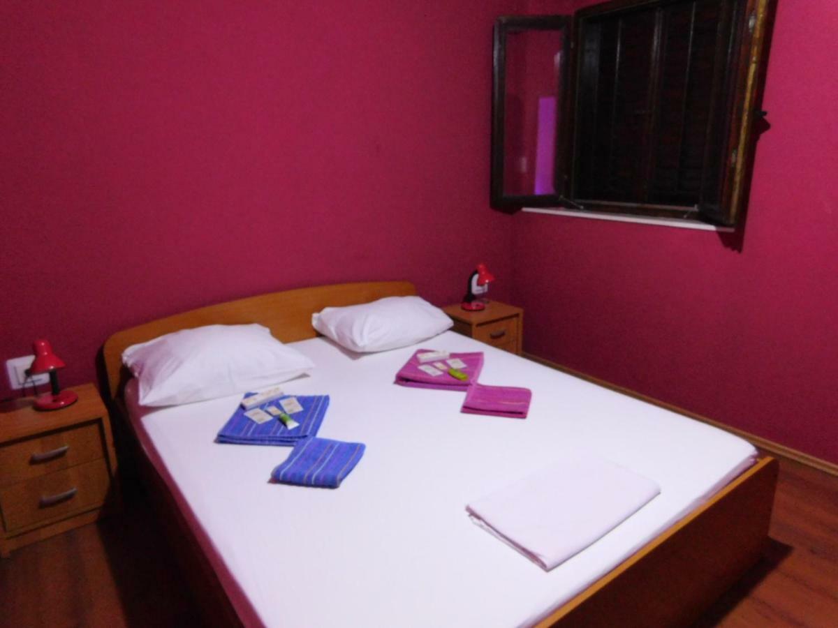 Apartments Leo Janjina Zewnętrze zdjęcie
